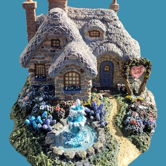 Thomas Kincade Hawthorne Village Christmas Collection "Everett's Flower Shop - Picture 1 of 2